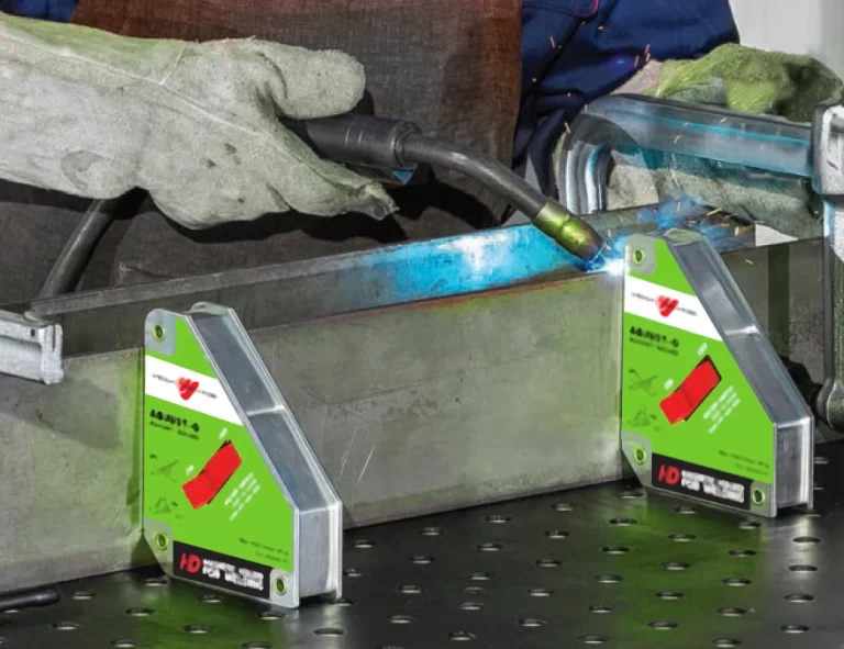 Welding with magnetic squares makes the job easier
